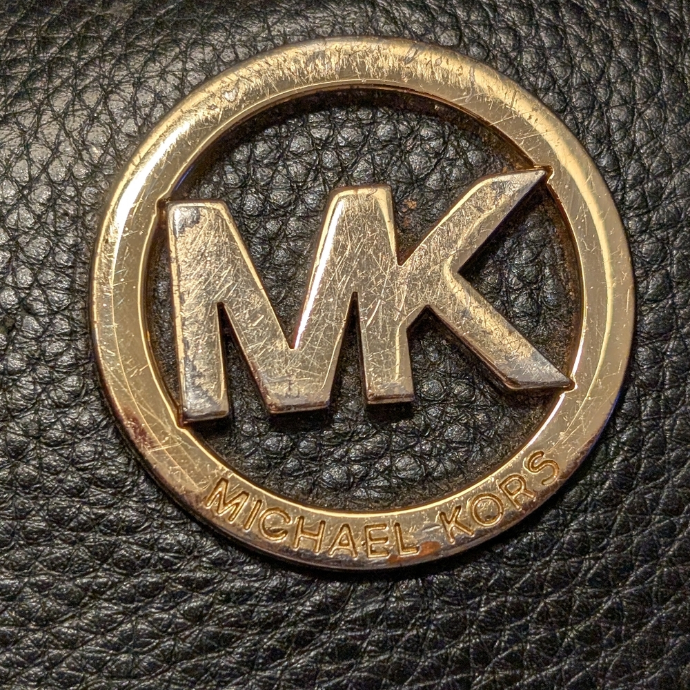 Michael Kors Black and Gold Key Holder
